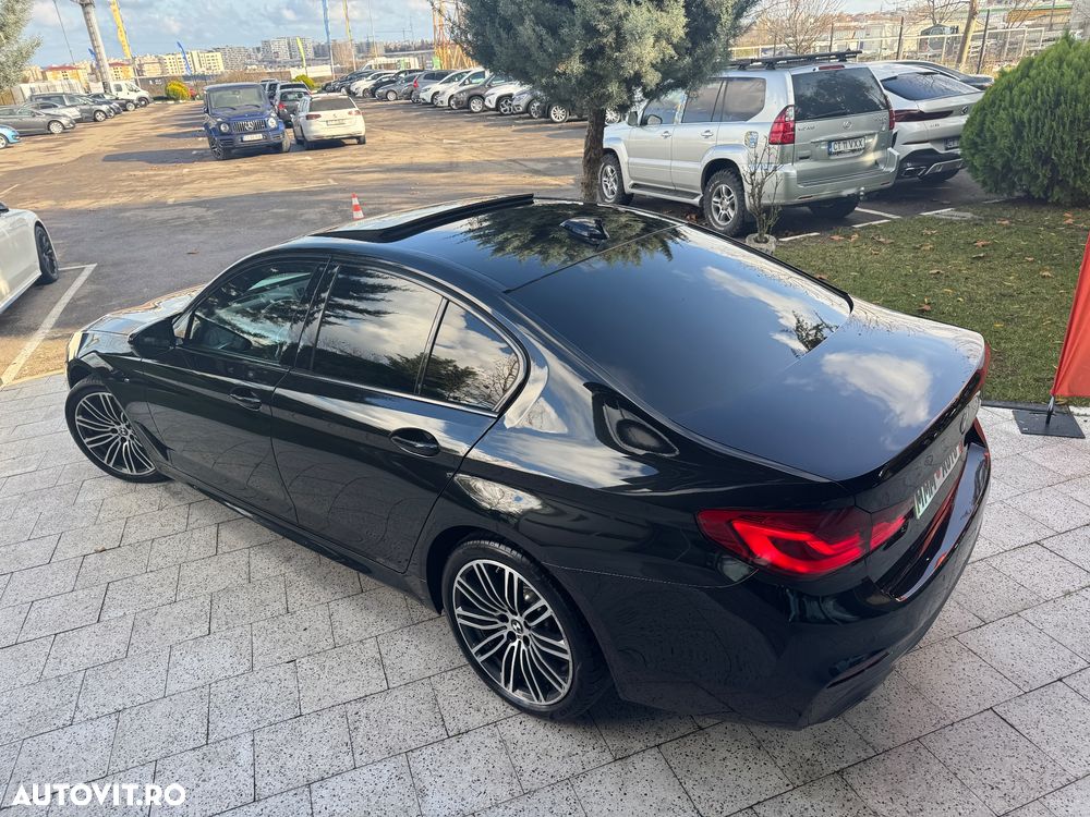 BMW Seria 5 530d xDrive - 14