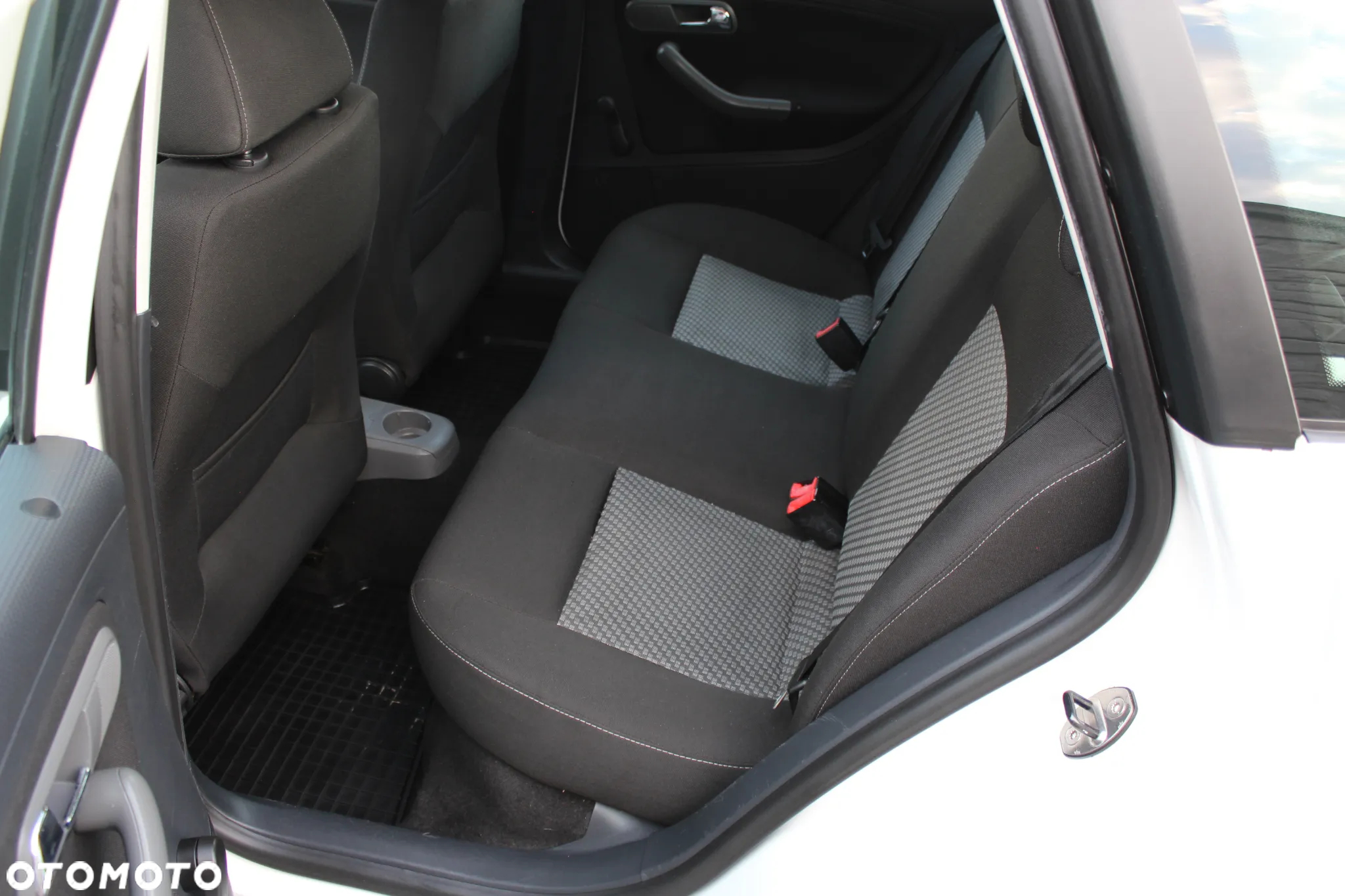 Seat Ibiza 1.4 16V Passion - 22