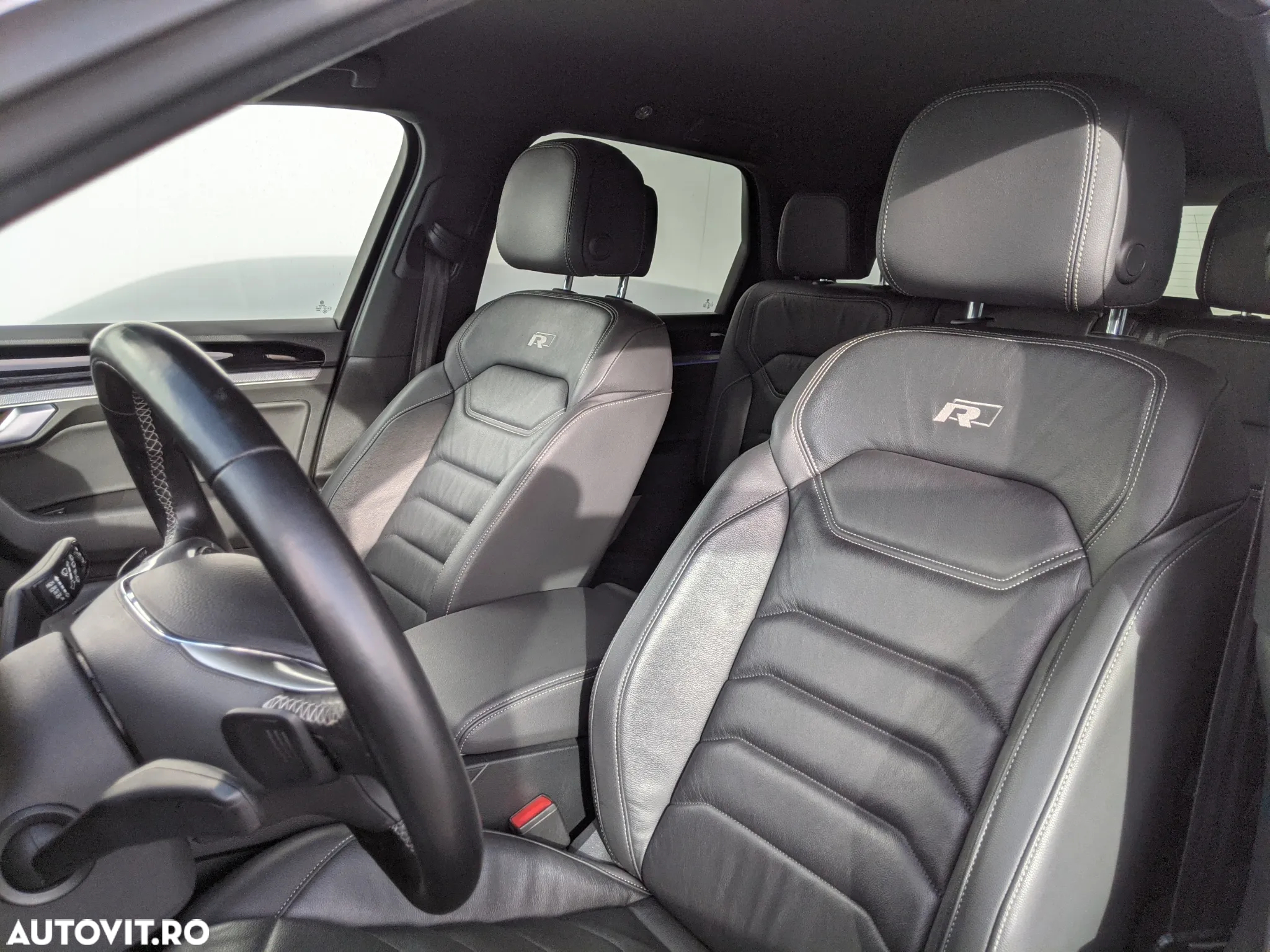 Volkswagen Touareg - 10
