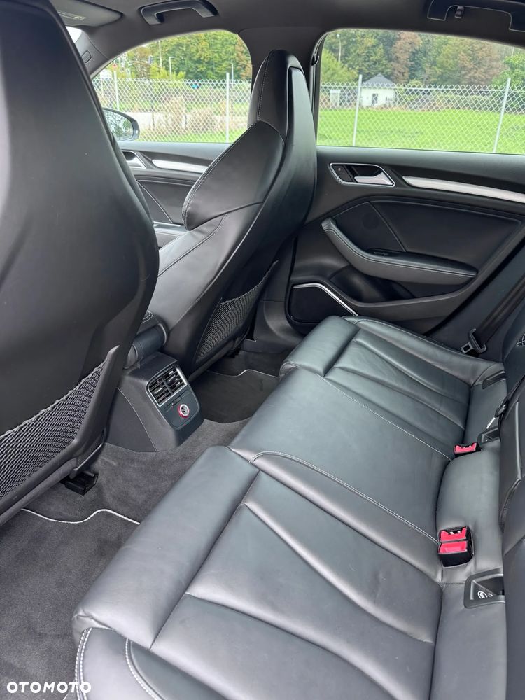 Audi S3 S tronic - 24