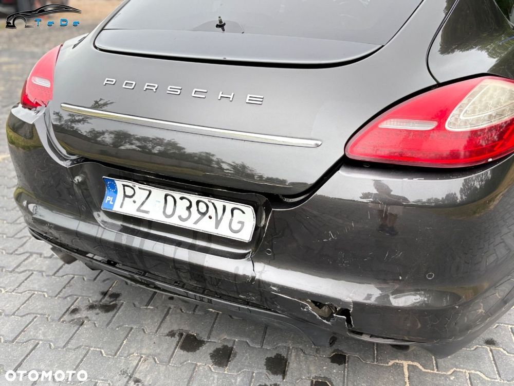 Porsche Panamera - 12