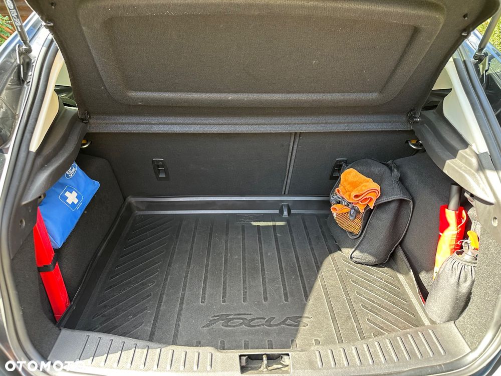 Ford Focus 1.6 SYNC Edition - 6