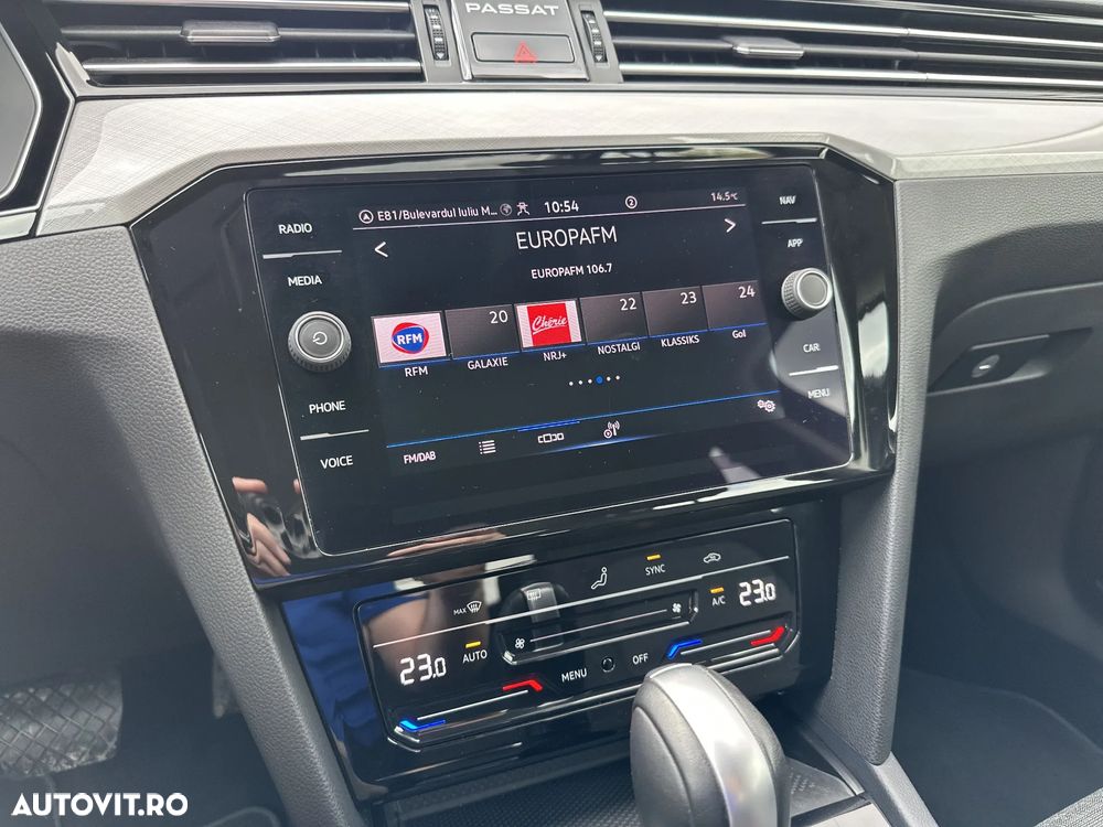 Volkswagen Passat - 23