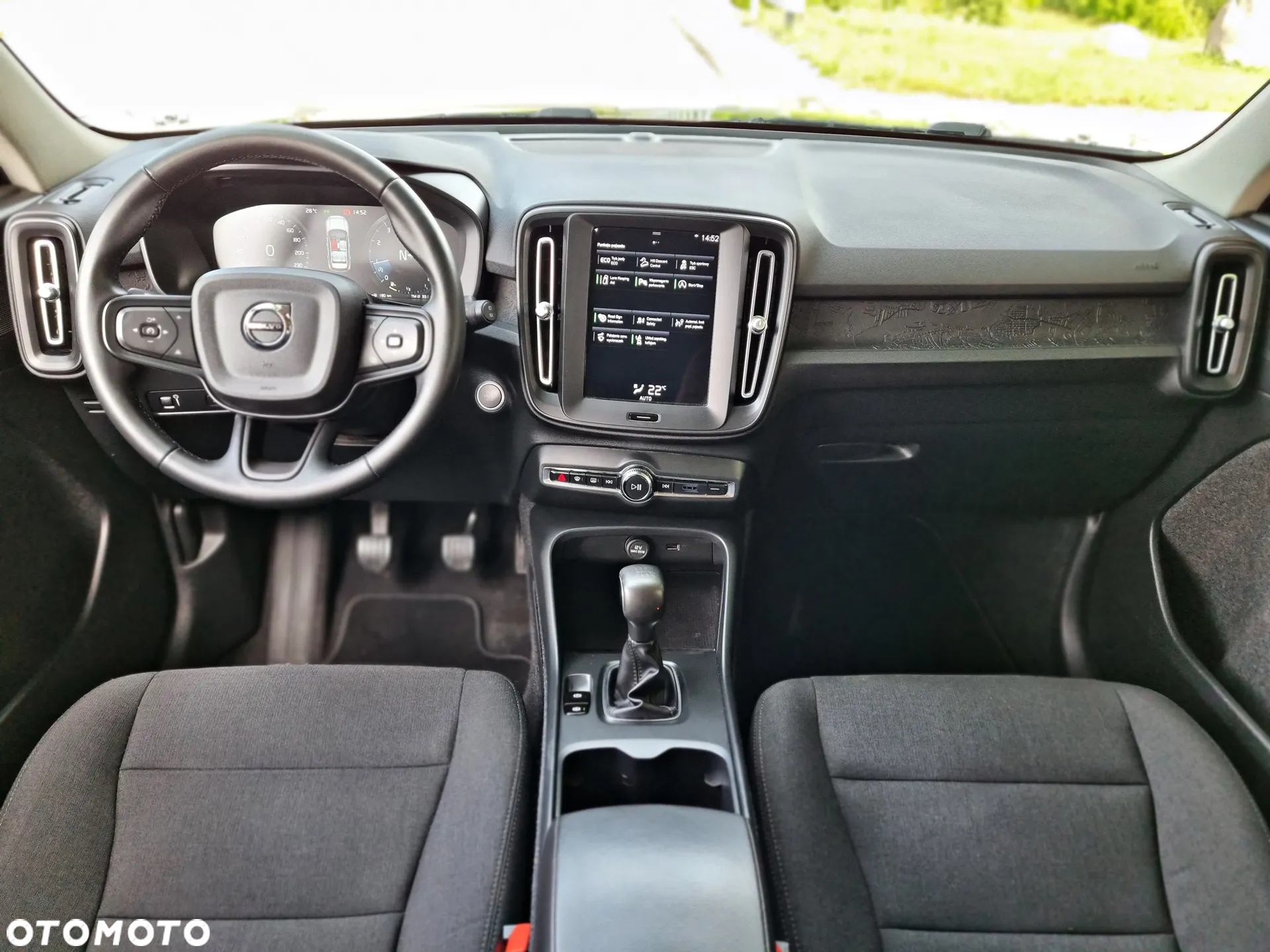 Volvo XC 40 T2 Momentum - 26