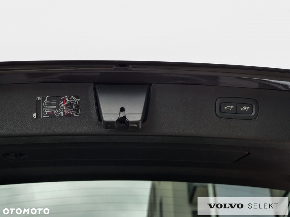 Volvo XC 90 - 38