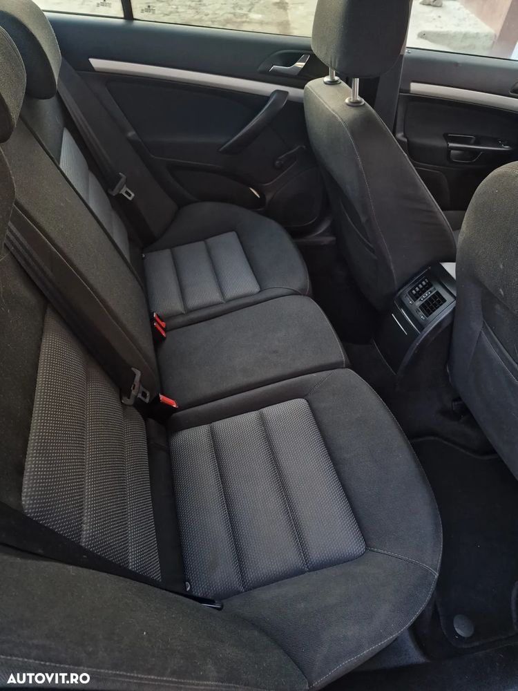 Skoda Octavia 1.6 Team Edition - 17