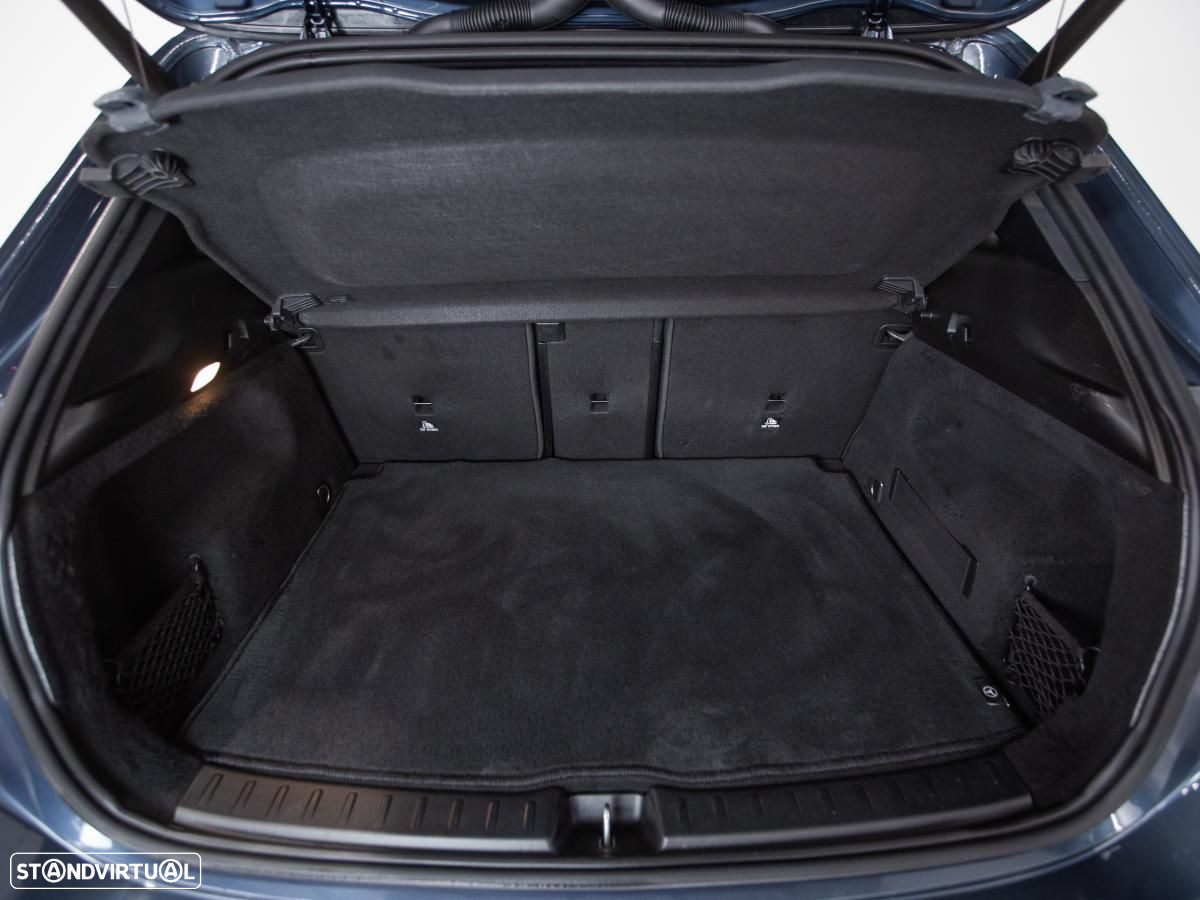 Mercedes-Benz EQA 300 4Matic Progressive - 14
