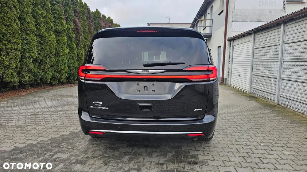 Chrysler Pacifica - 7