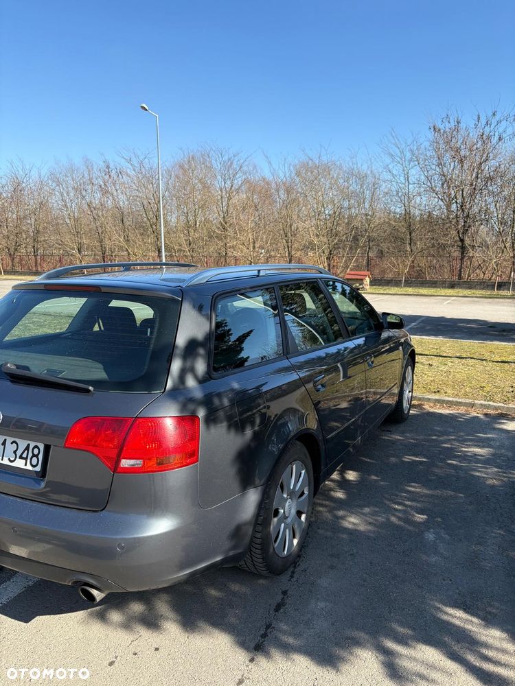 Audi A4 Avant 2.0 T FSI - 12