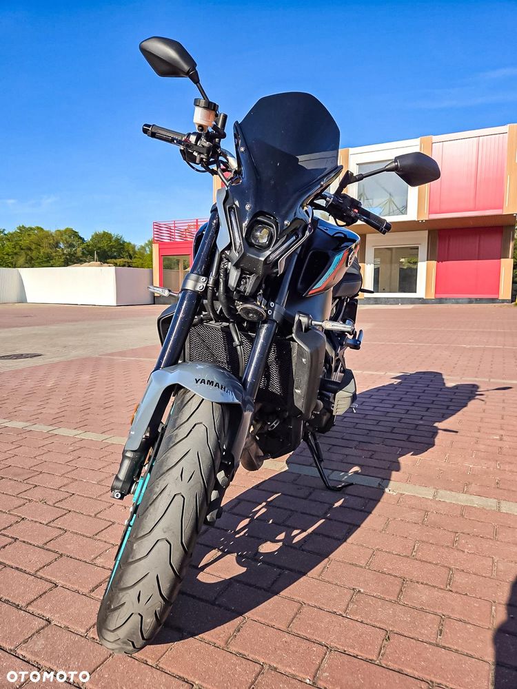 Yamaha MT - 3