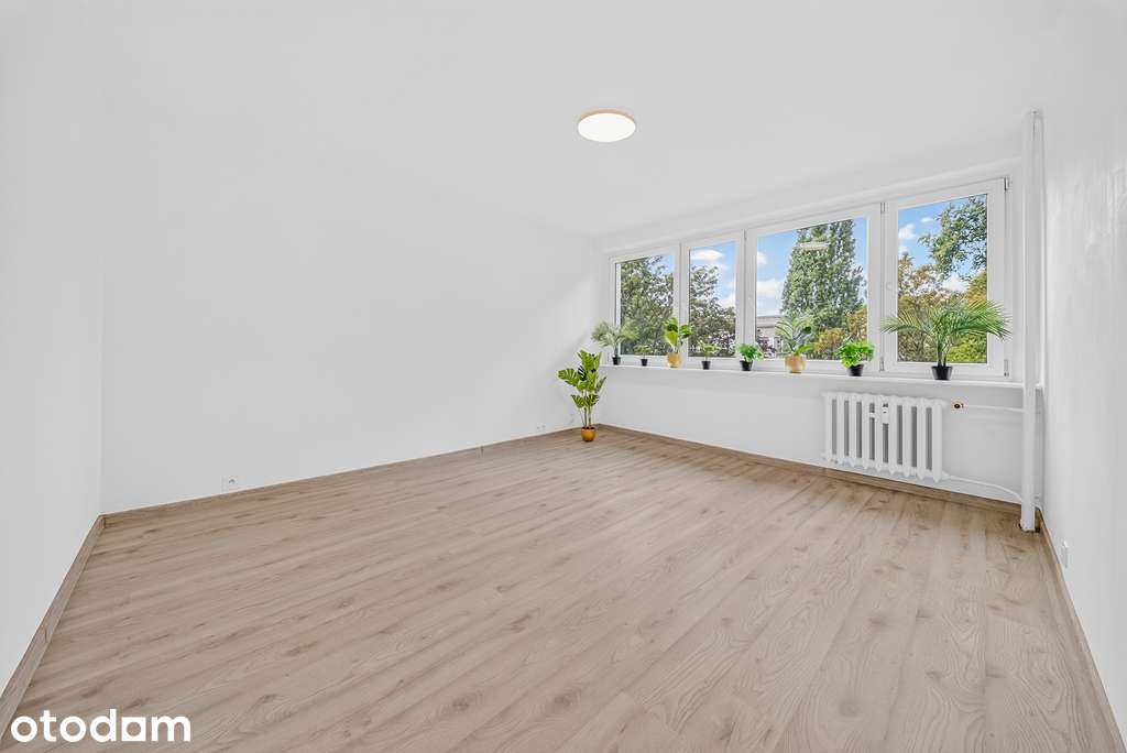 Jasne , rozkładowe 3 pokoje z balkonem