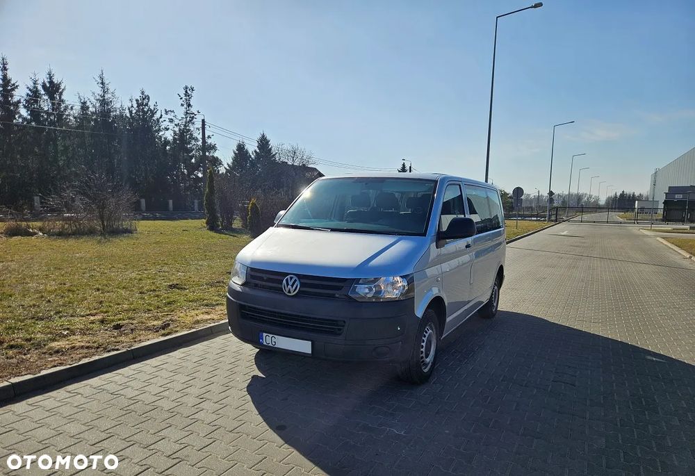 Volkswagen Transporter - 1