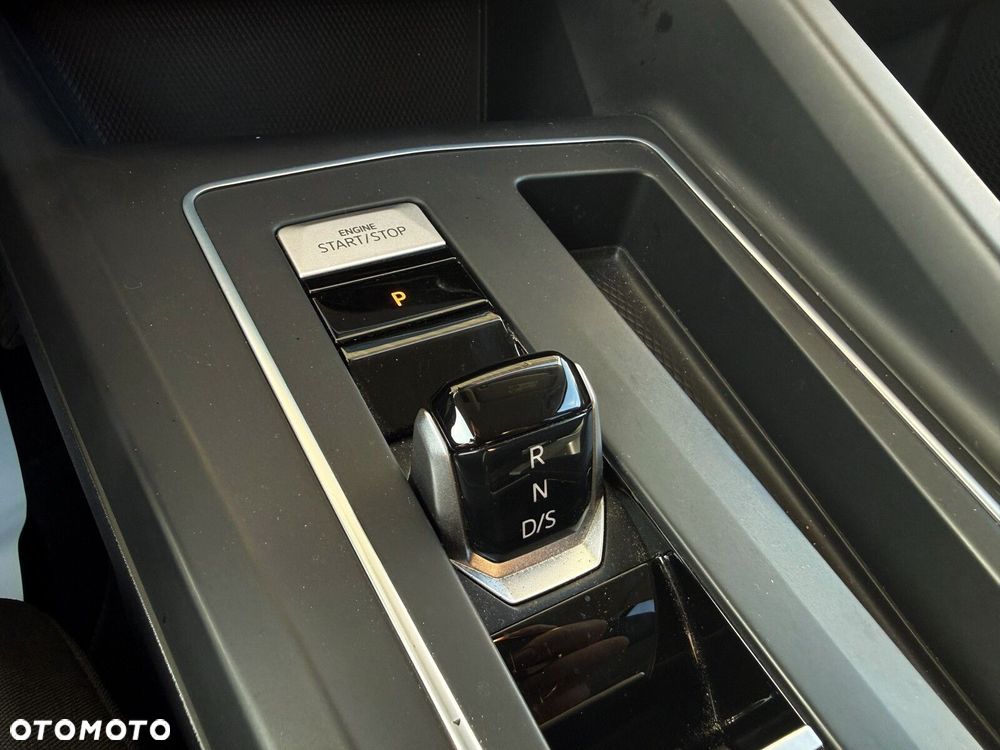 Volkswagen Golf Variant 1.5 eTSI mHEV Life DSG - 25