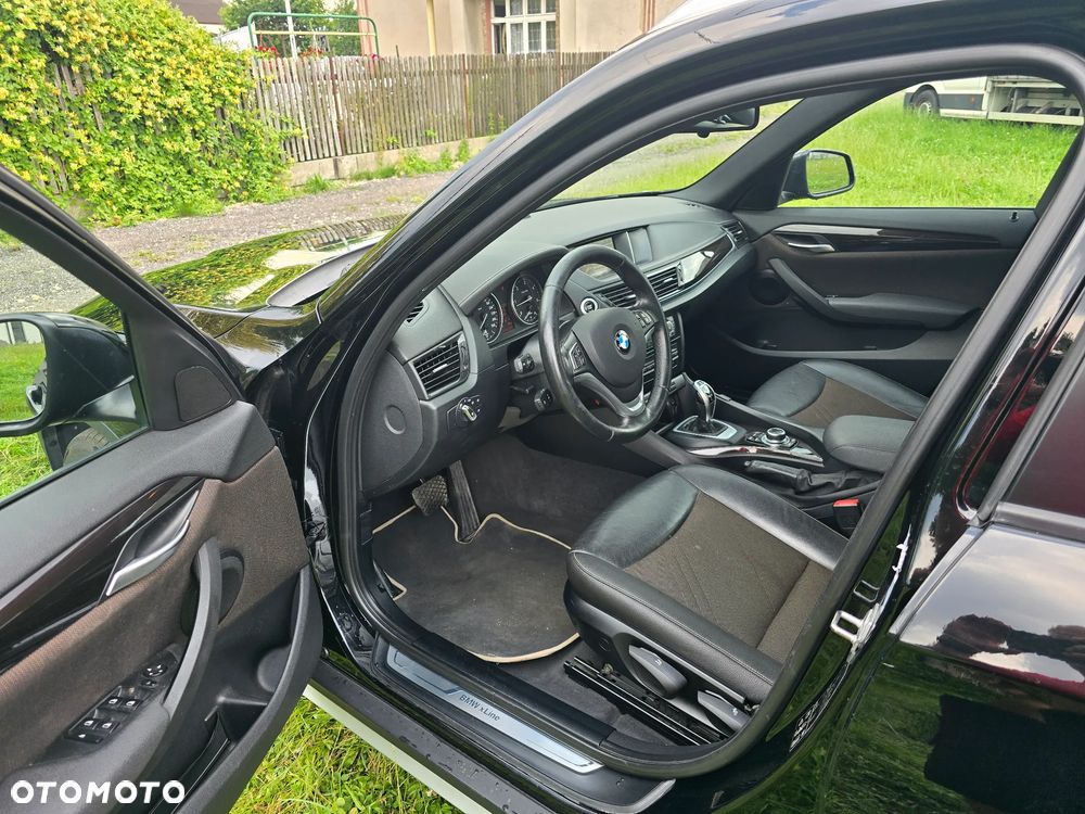 BMW X1 xDrive18d xLine - 12