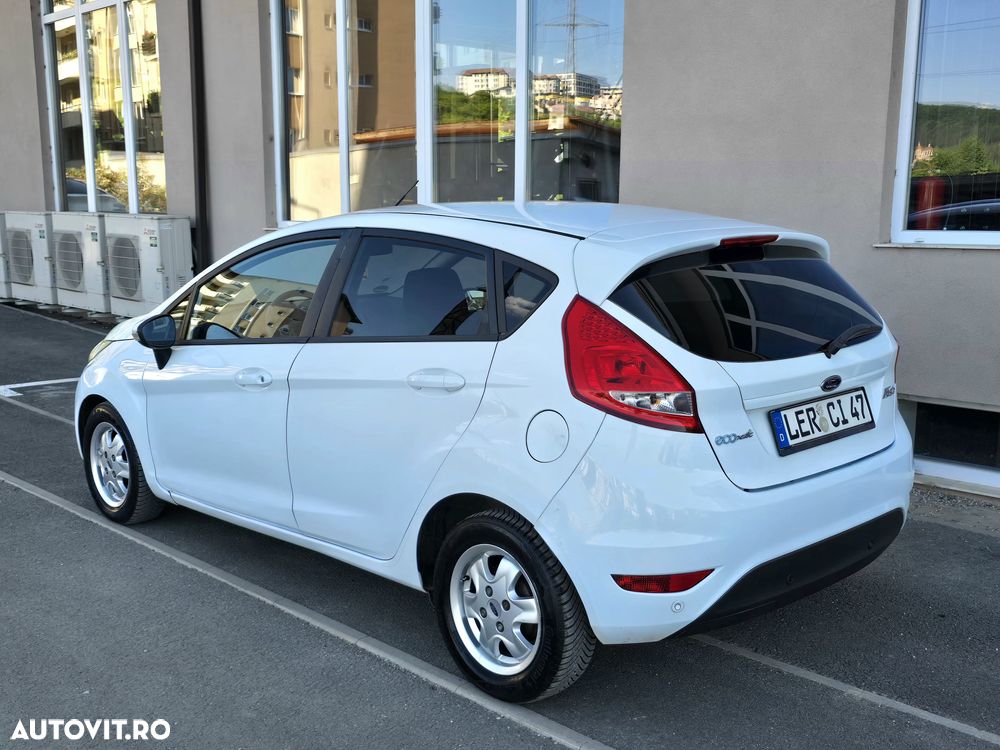 Ford Fiesta - 11