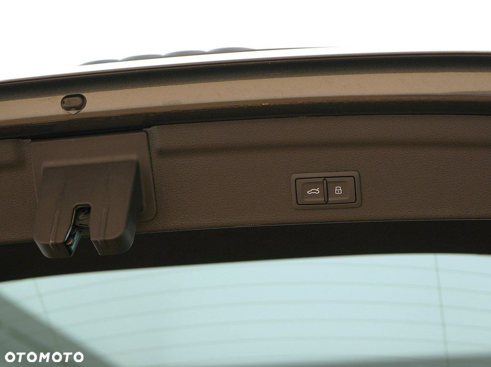 Audi Q3 Sportback - 14