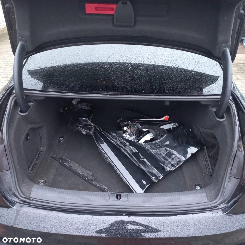 Audi A4 Limousine - 14