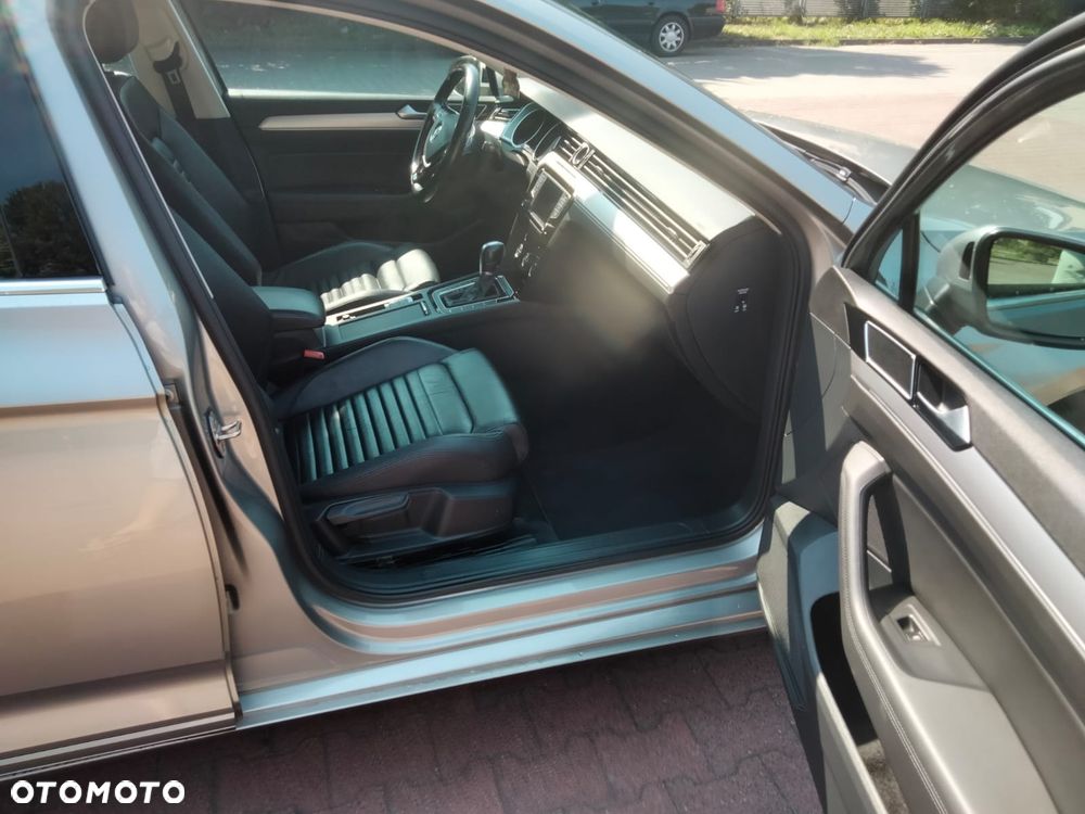 Volkswagen Passat 2.0 TDI BMT Comfortline DSG - 11