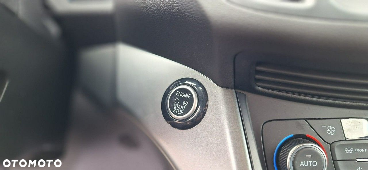 Ford Kuga - 15
