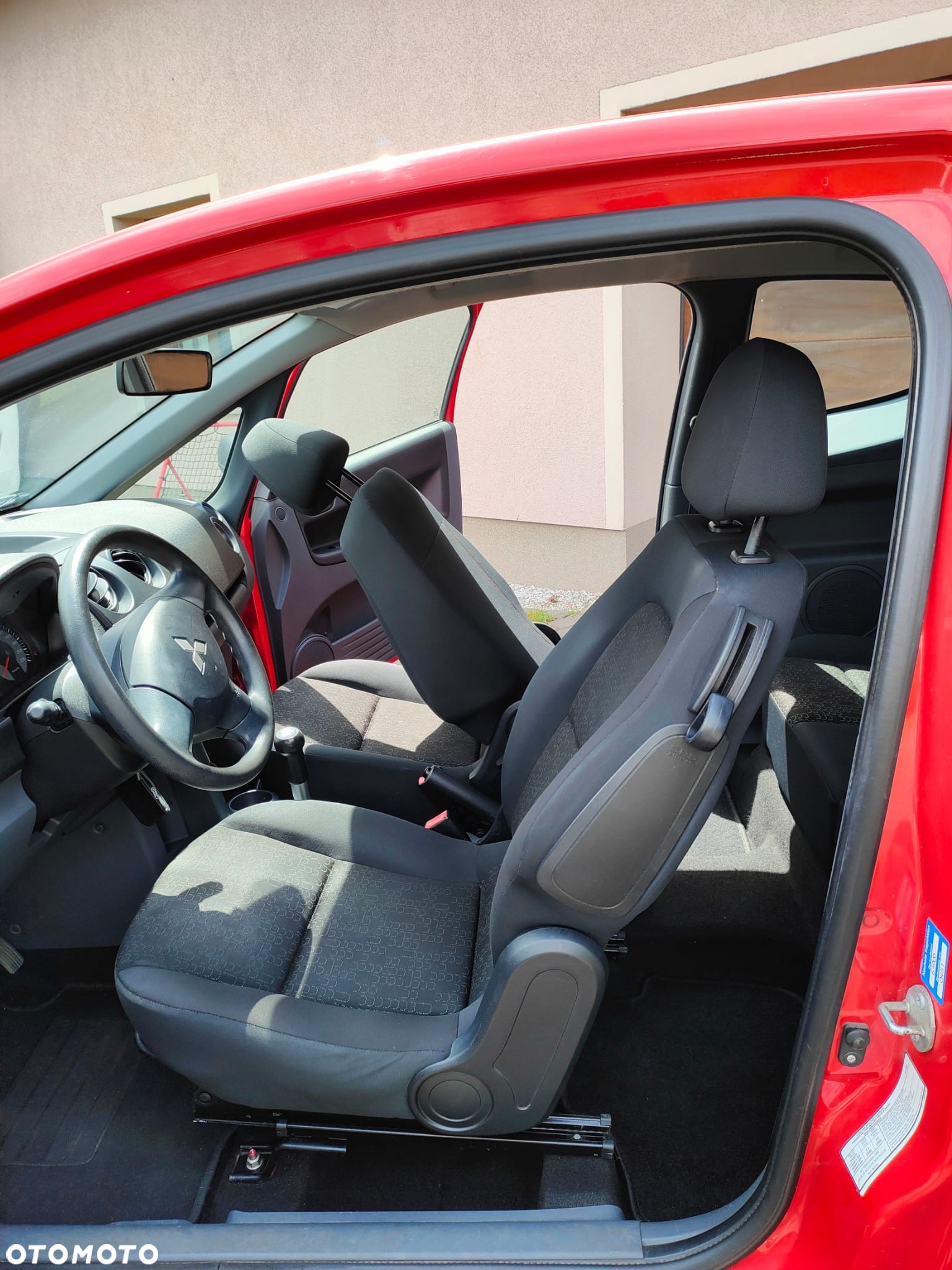 Mitsubishi Colt - 13