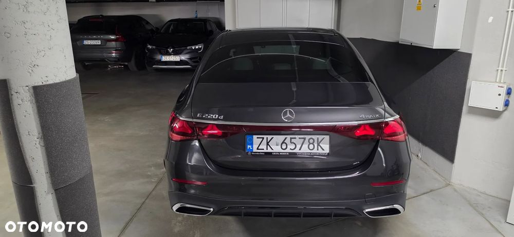 Mercedes-Benz Klasa E 220 d mHEV 4-Matic AMG 9G-Tronic - 6