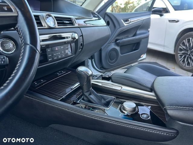 Lexus GS 200t / 300 Elegance - 32