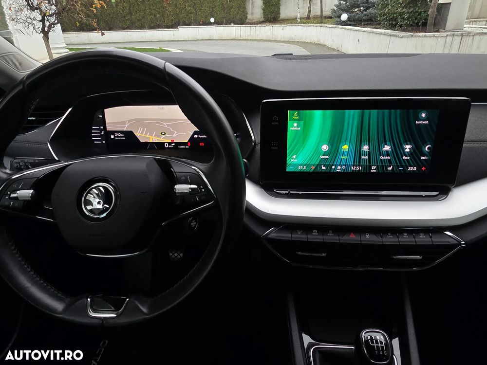 Skoda Octavia 2.0 TDI Premium Edition - 23