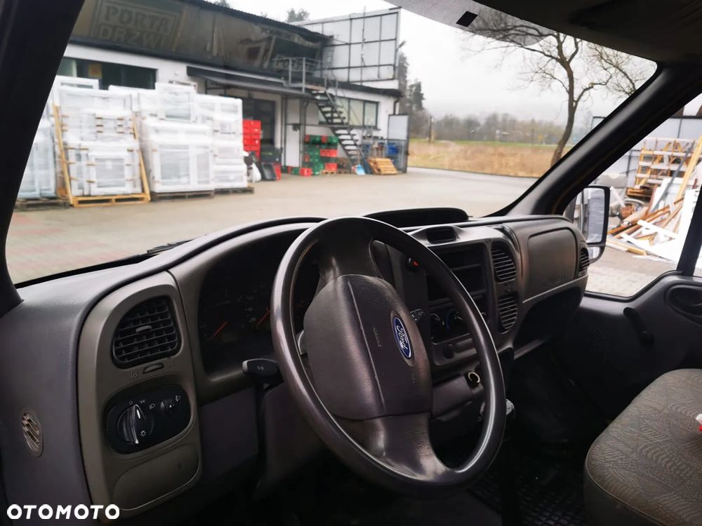 Ford TRANSIT 350L - 7