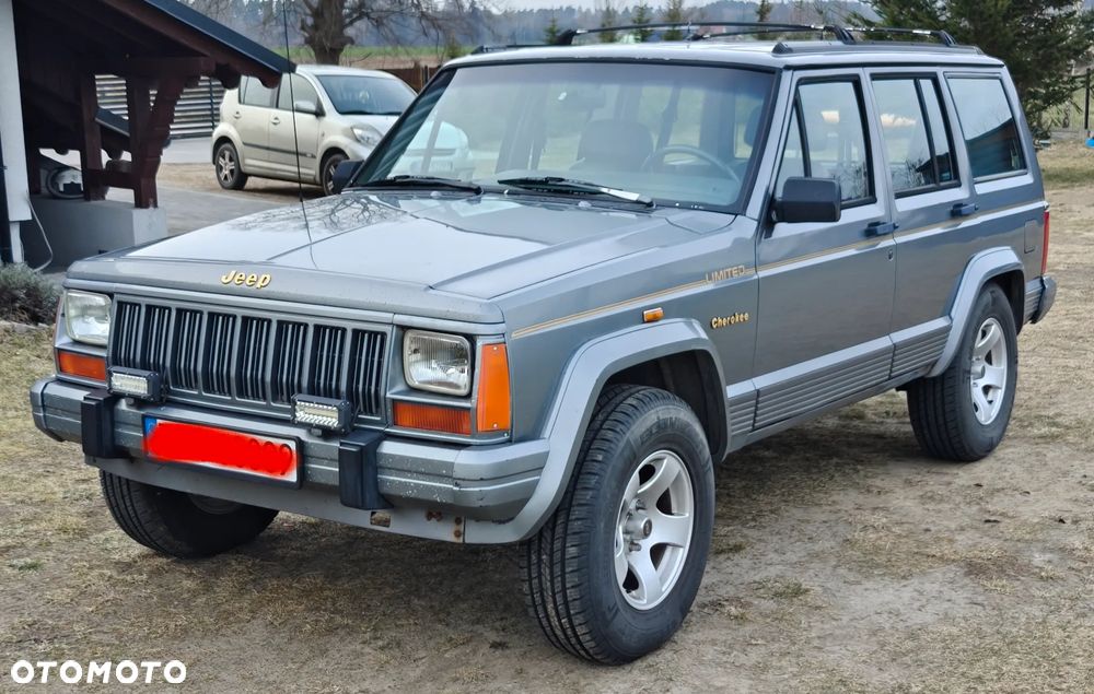 Jeep Cherokee - 2