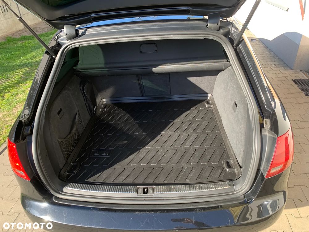 Audi A4 Avant 2.0 TDI DPF Quattro - 14