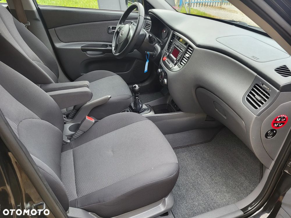 Kia Rio 1.4 Spirit - 17