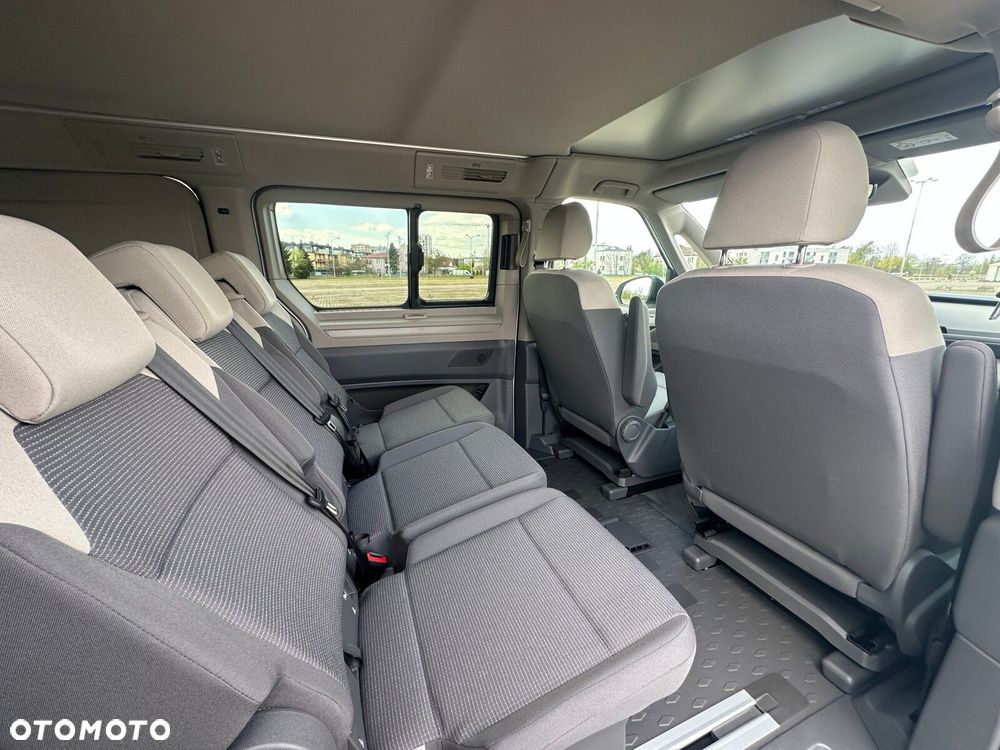 Volkswagen california Nowa California Beach silnik: 2,0 l TSI OPF 204 KM / skrzynia biegów: 7-biegowa DSG rozstaw osi: 3124 mm - 14