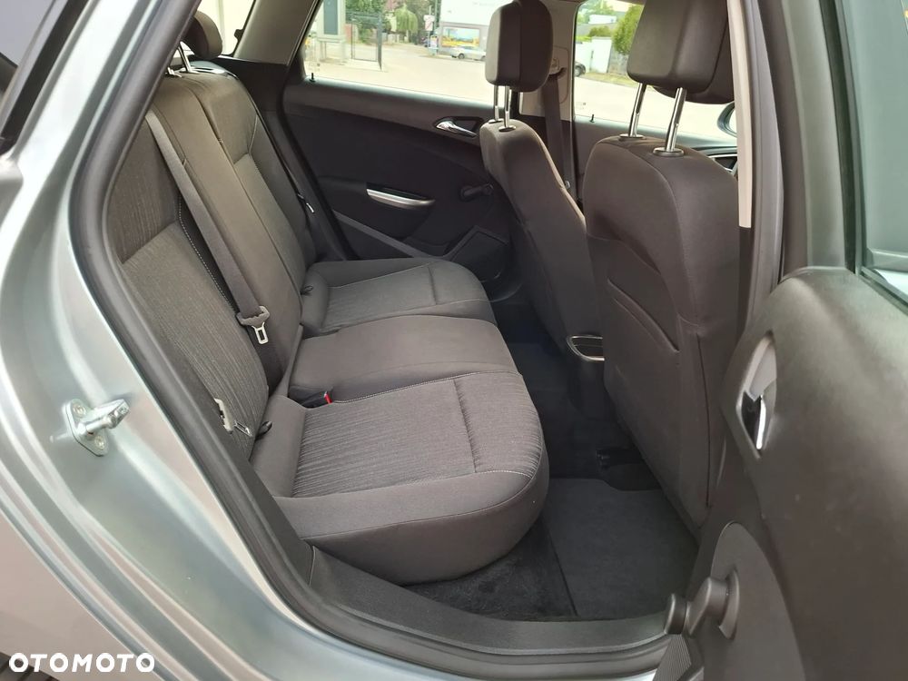 Opel Astra 1.6 Enjoy - 29