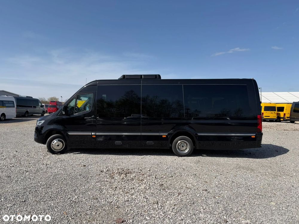 Mercedes-Benz Sprinter 519 - 13