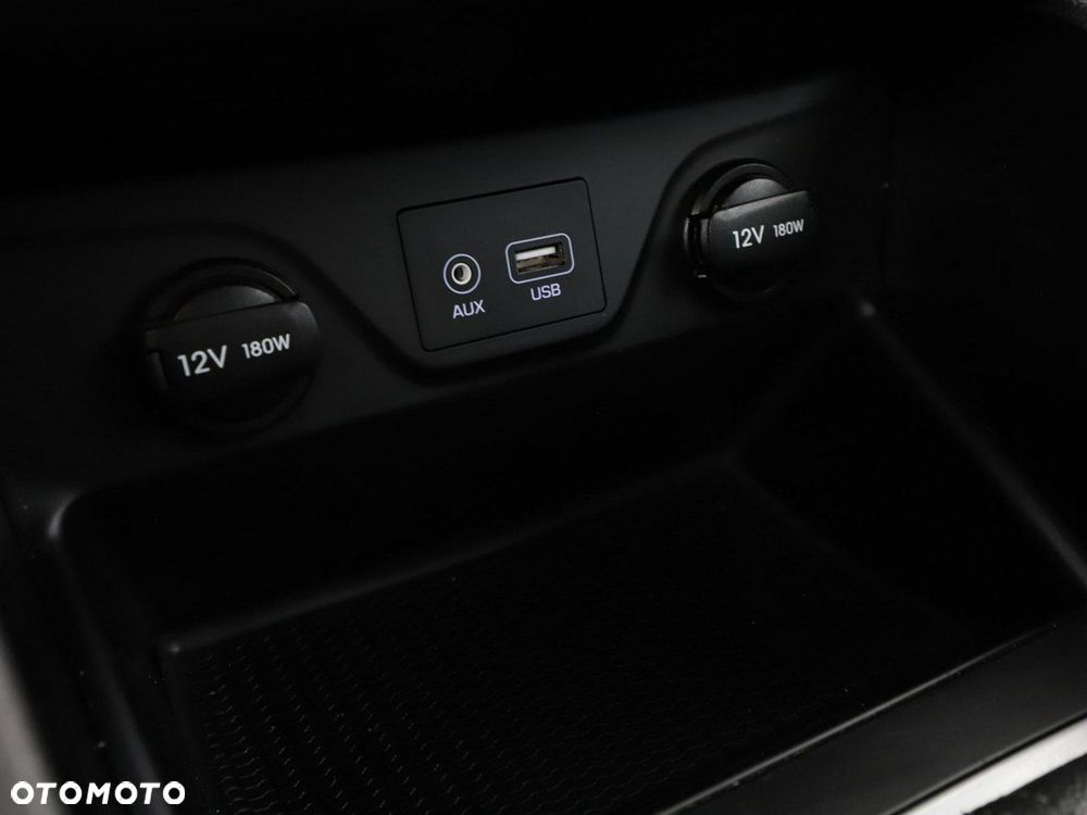 Hyundai Tucson 1.6 GDi 2WD Select - 28