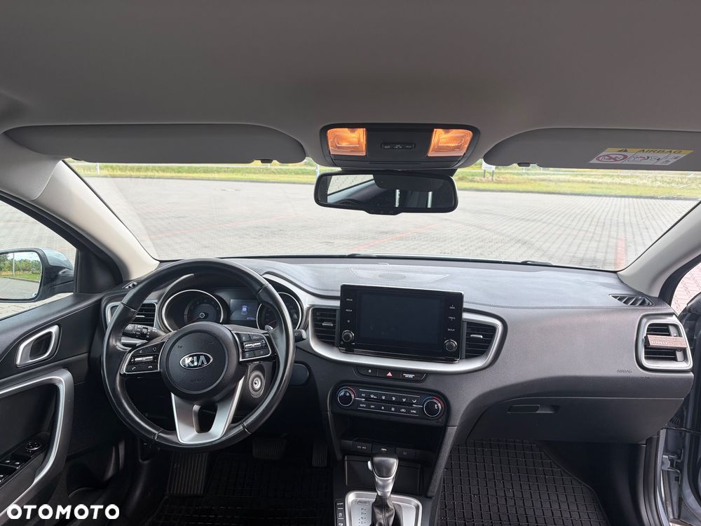 Kia Ceed 1.5 T-GDI M DCT - 12