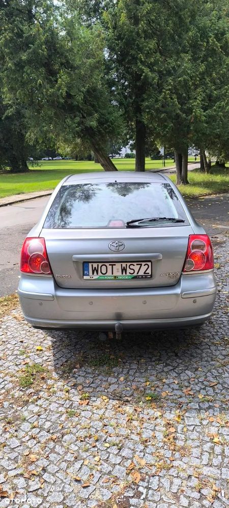 Toyota Avensis 2.0 D-4D Sol - 5