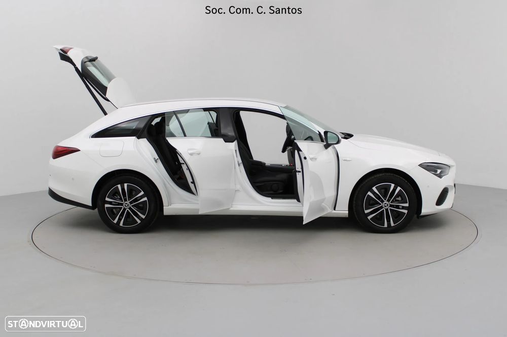 Mercedes-Benz CLA 250 e Shooting Brake Style Plus - 12