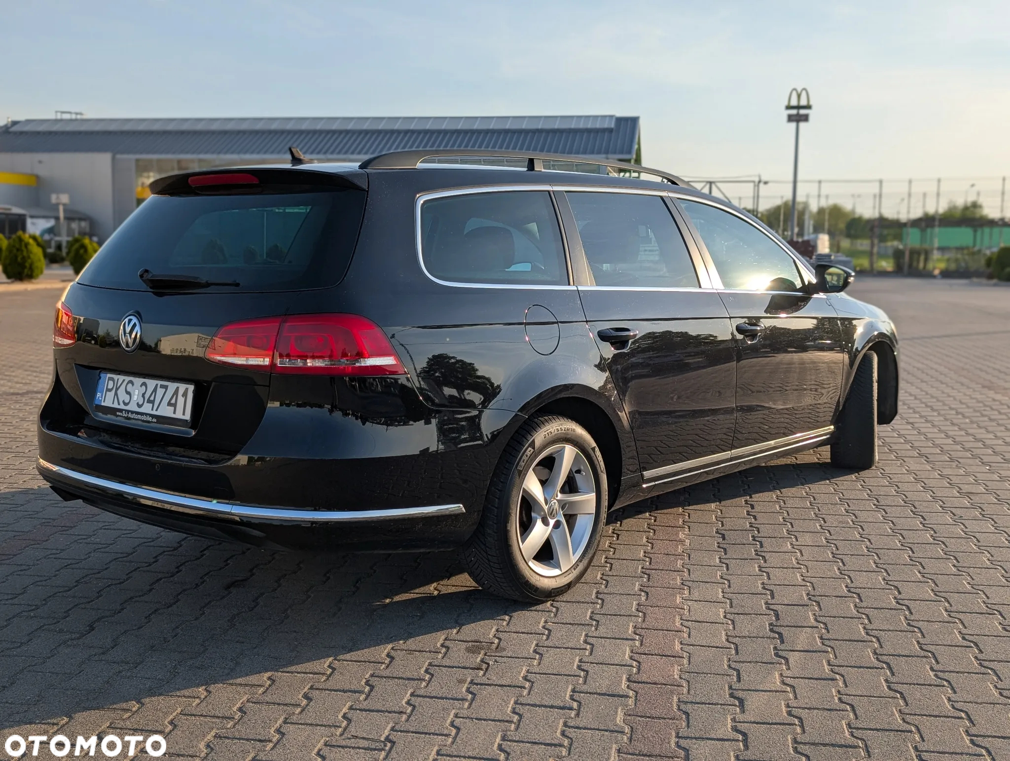 Volkswagen Passat 1.6 TDI Comfortline - 20