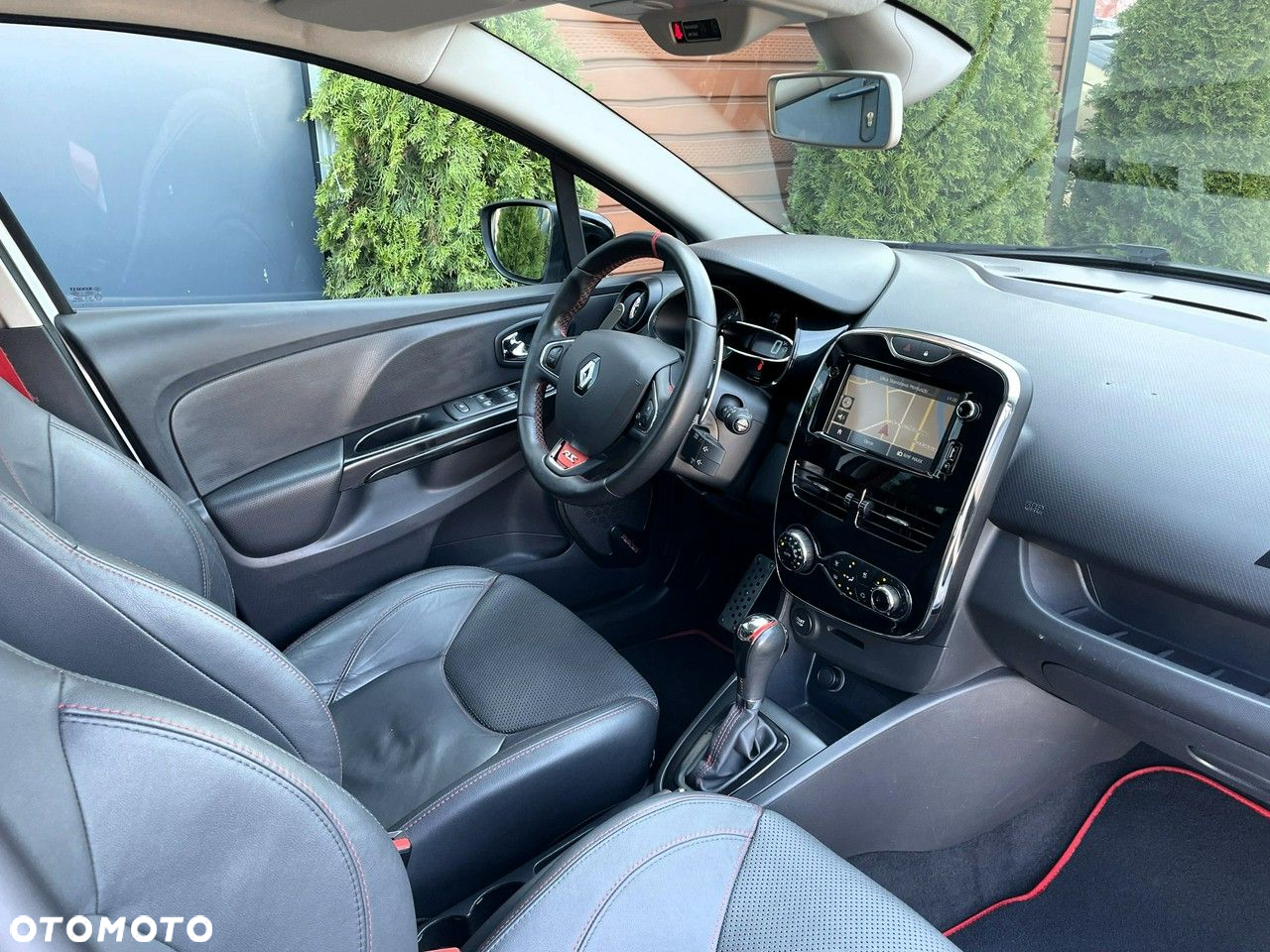 Renault Clio 1.6 R.S 200 EDC - 27