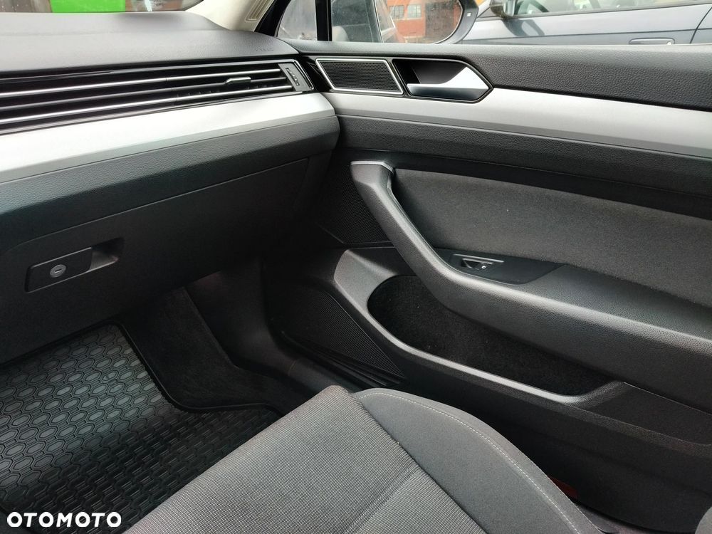 Volkswagen Passat 1.8 TSI BMT Comfortline DSG - 21