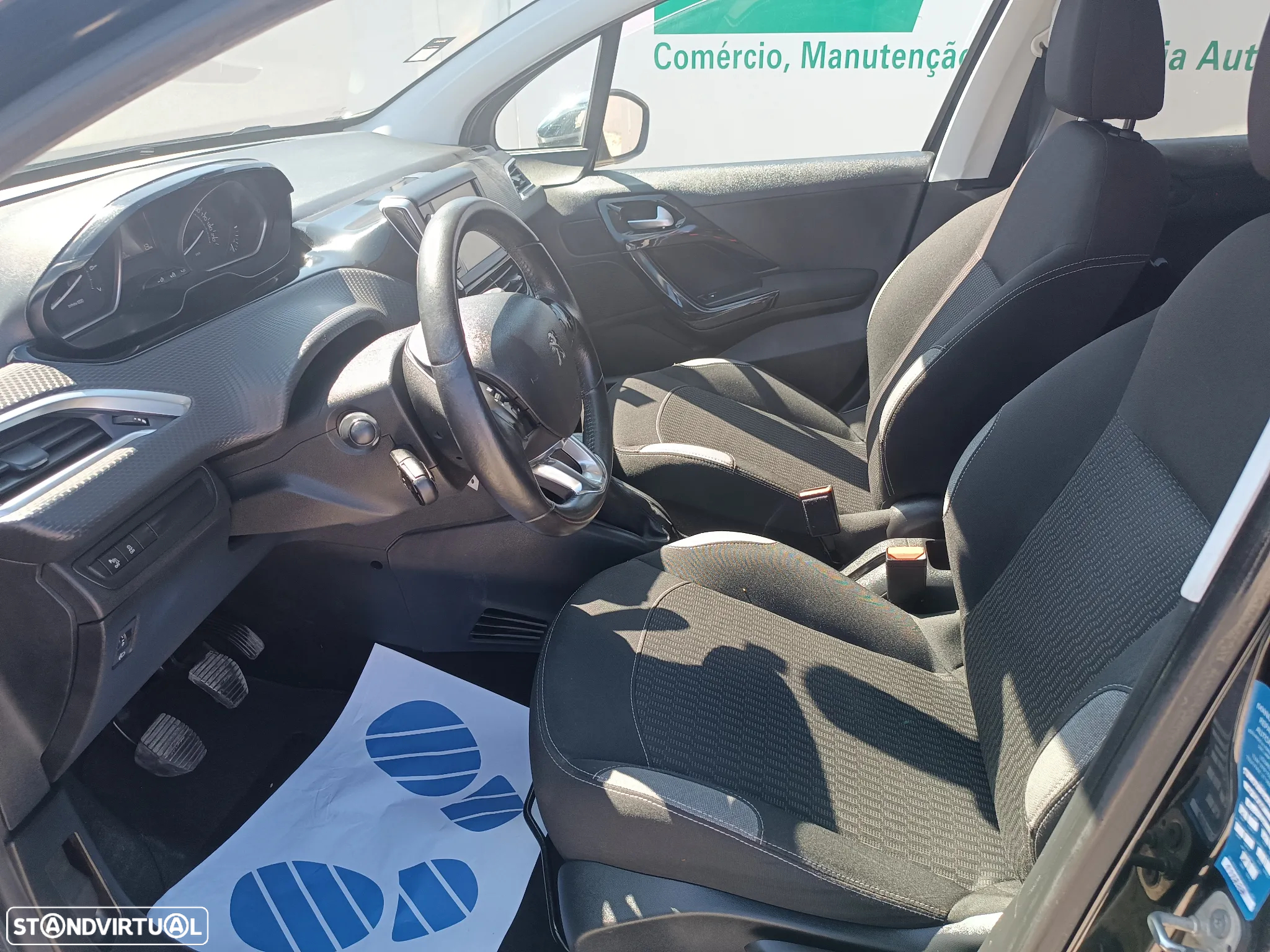 Peugeot 208 1.2 PureTech Style - 14