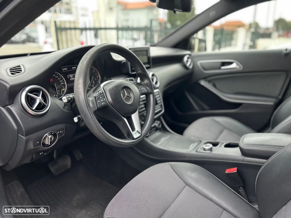 Mercedes-Benz A 180 CDI BE Urban Aut. - 23