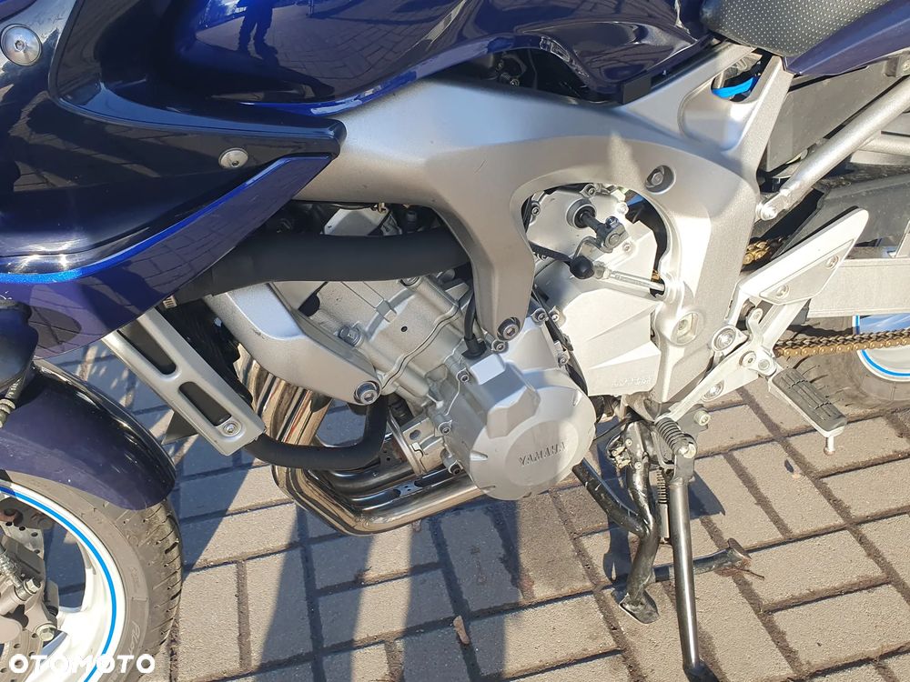 Yamaha FZ6 - 30