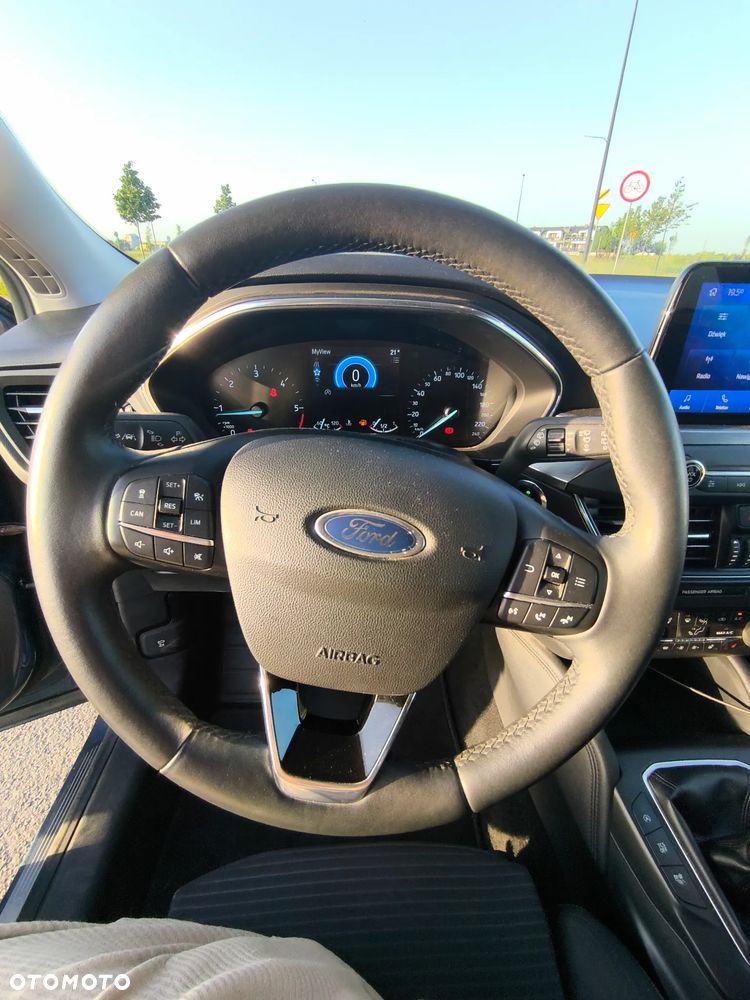 Ford Focus 2.0 EcoBlue Titanium - 13