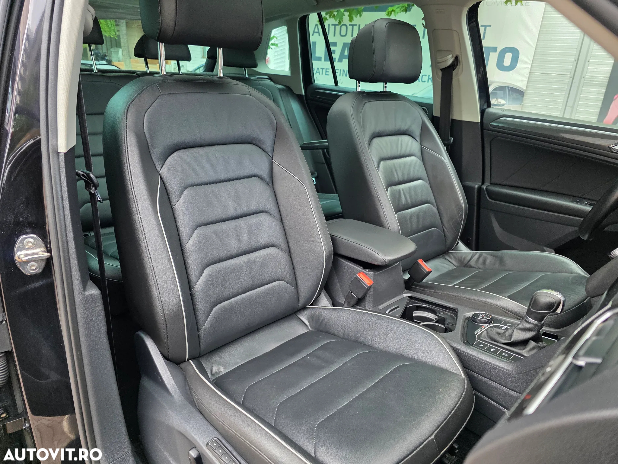 Volkswagen Tiguan 2.0 TDI 4Mot DSG Comfortline - 8