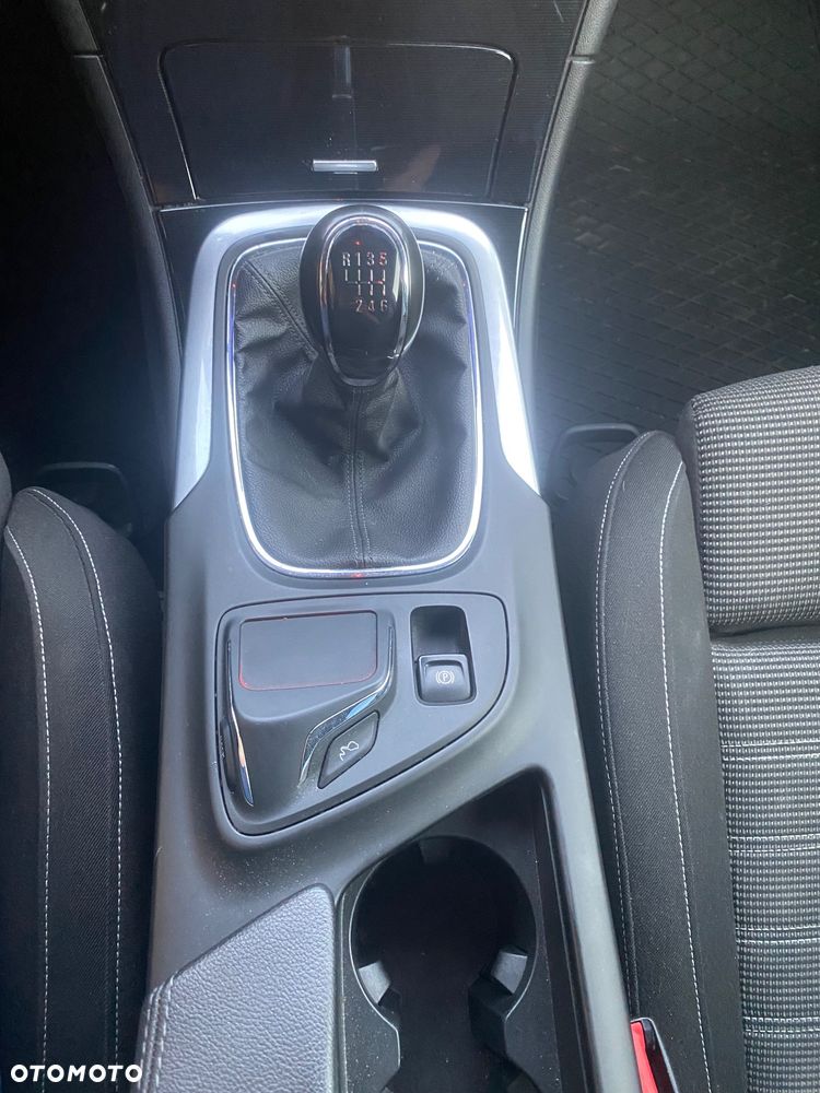 Opel Insignia - 14