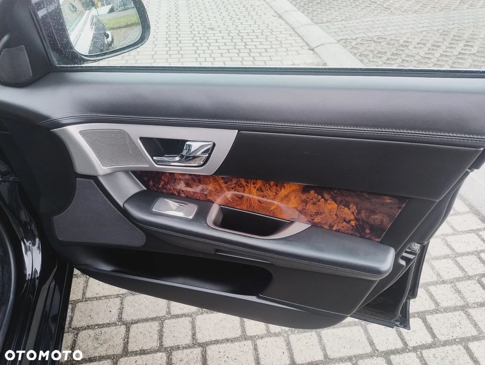 Jaguar XF 3.0 V6 S Premium Luxury - 15