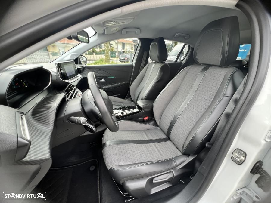 Peugeot e-208 50 kWh Allure Pack - 18