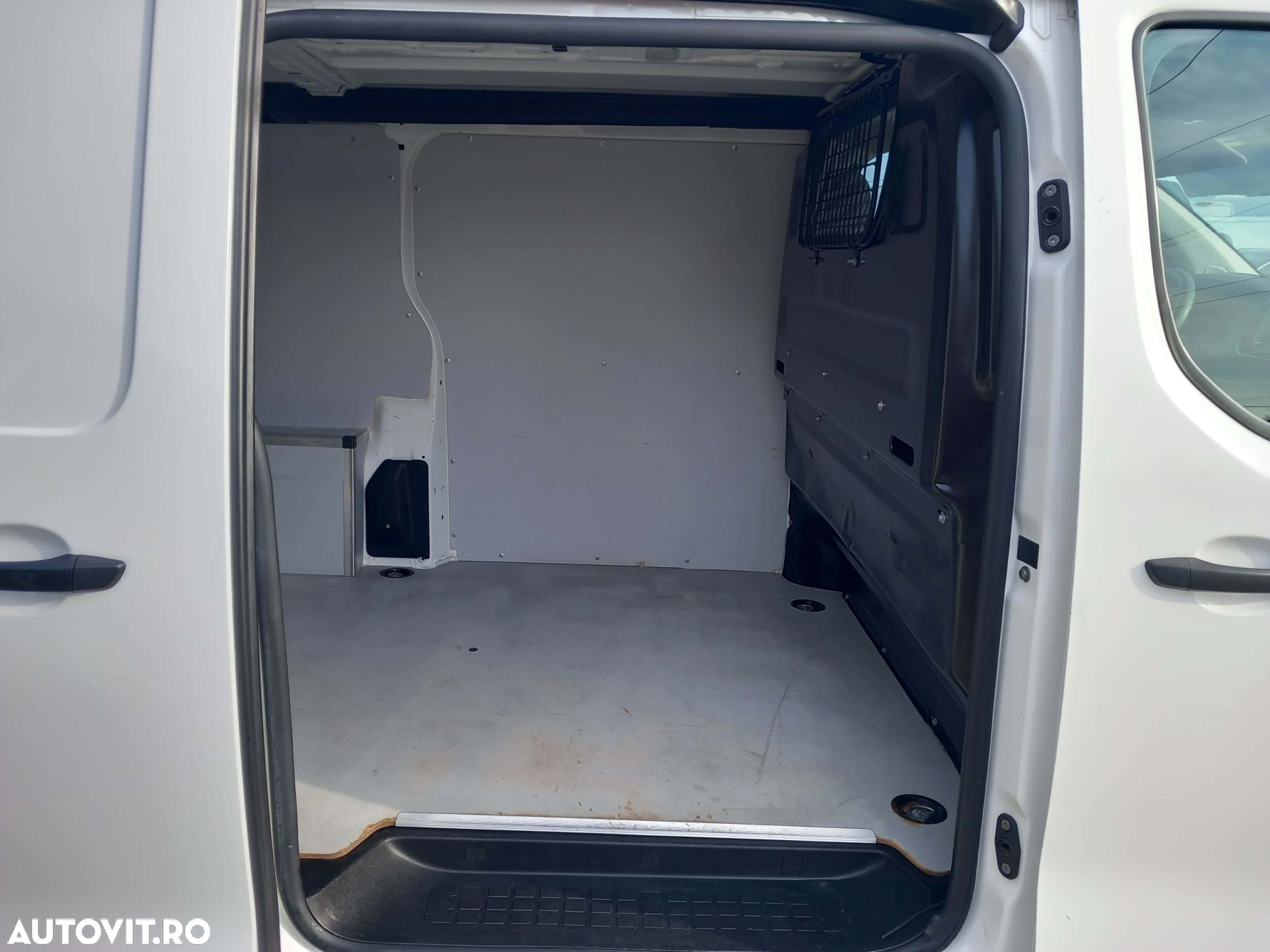 Opel Vivaro - 7
